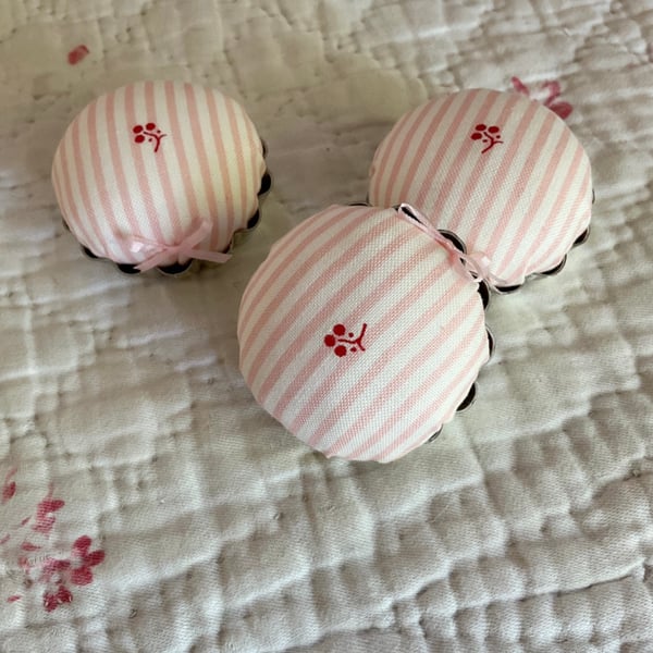 Vintage Pin cushion