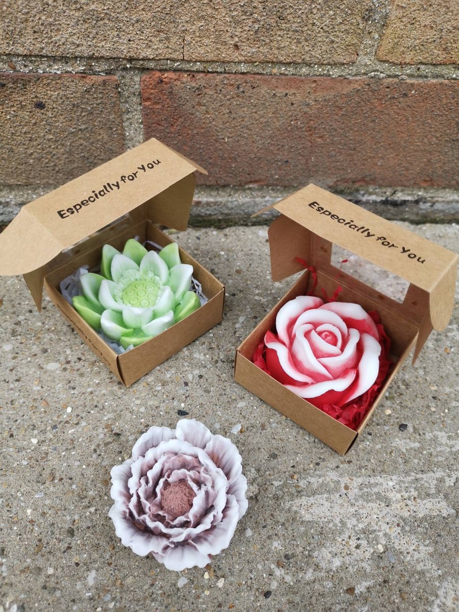 Soap flower in gift box... Favours for any occasion (check sizes)