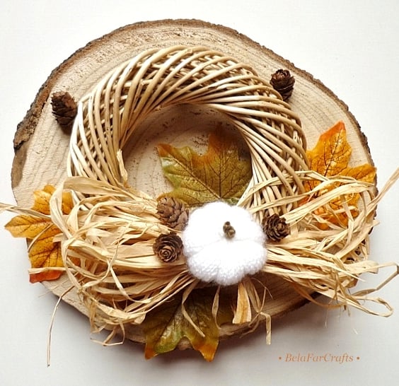 Minimalistic wreath - Car decor - Nursery wall hanging - Country style  