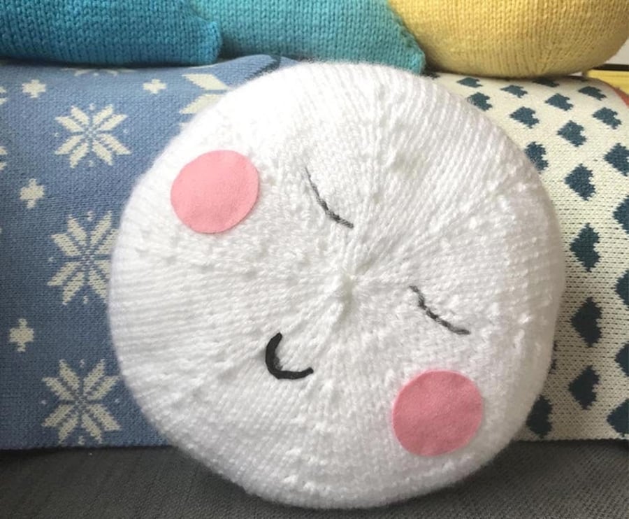 Sleepy Moon Chunky Cushion Knitting Pattern