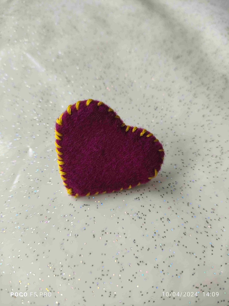 Handmade heart felt ring 