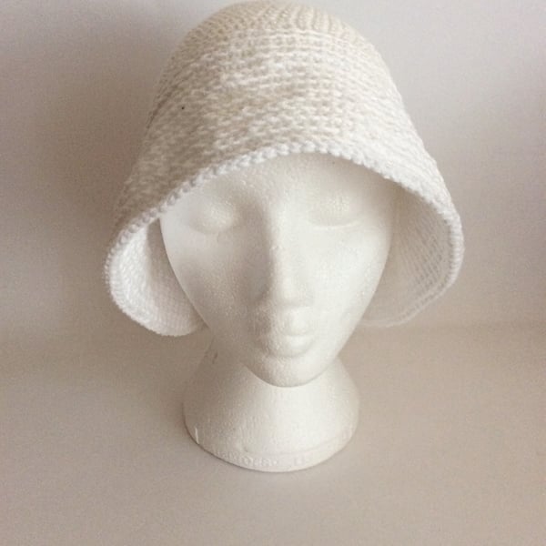 White crochet bucket hat