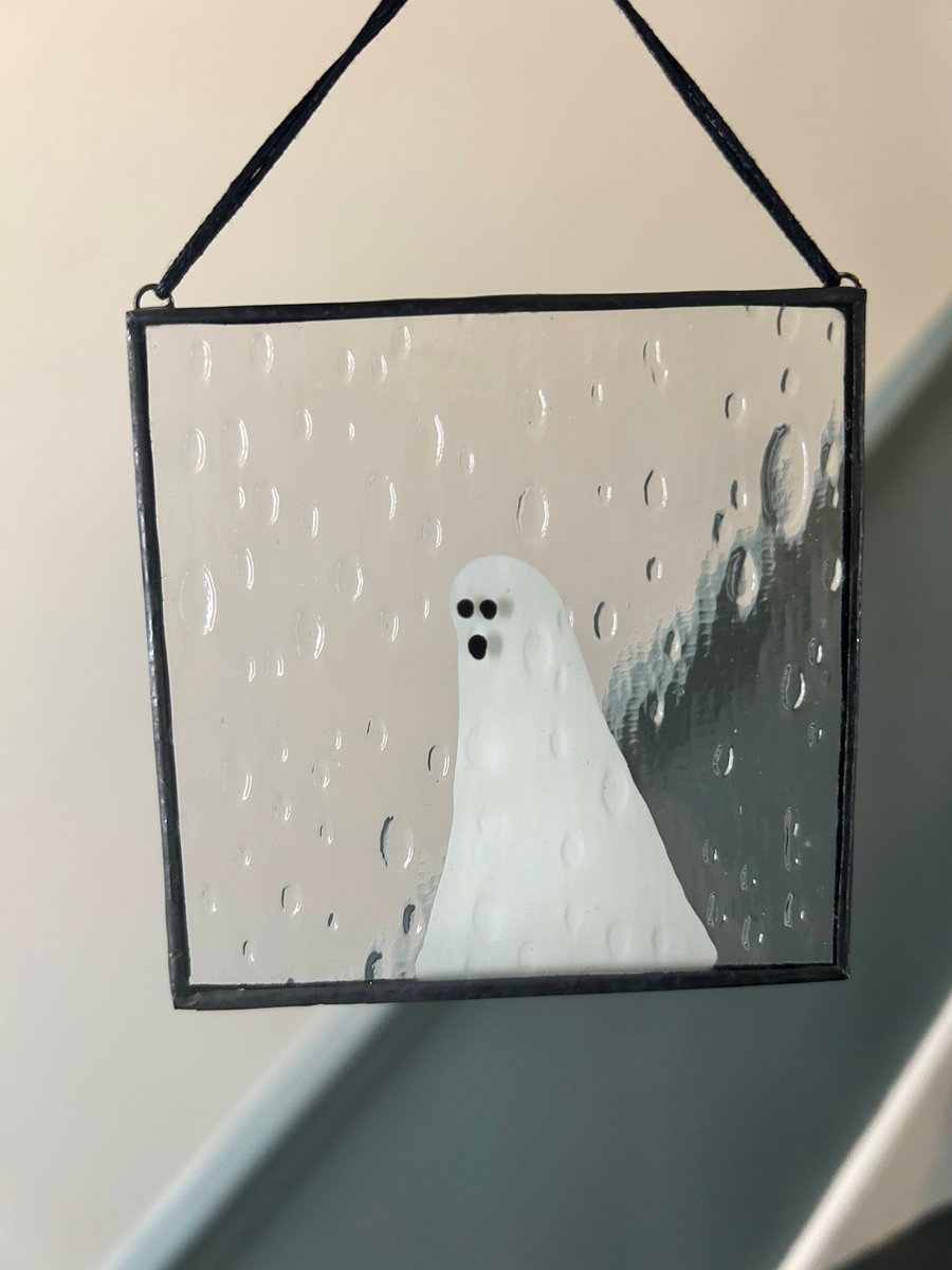 Phantom Portrait - Shocked Ghost