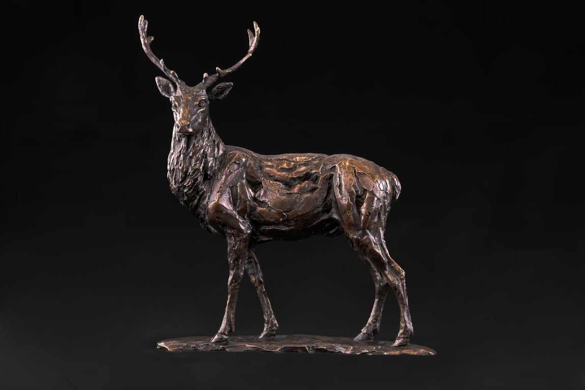 Foundry Bronze Royal Stag Animal Statue Small Bronze Metal Sculpture