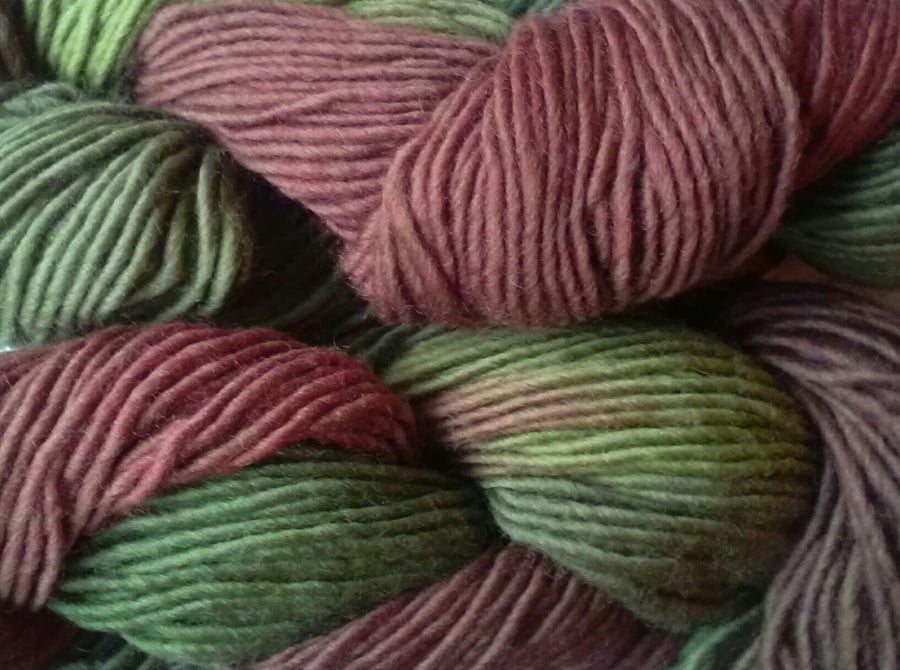 SPECIAL! Hand-dyed 100% WOOL DK-ARAN 50g 