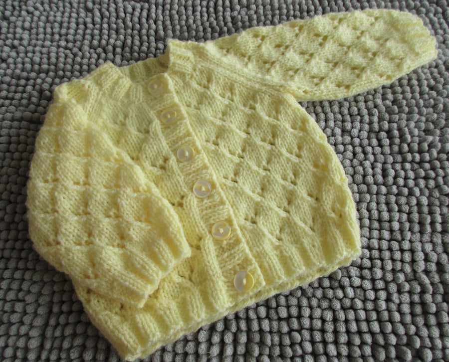 16" Lemon Round Neck Lace Cardigan