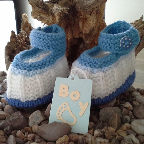 Baby Boys Hand Knitted Shoes 0-6 months