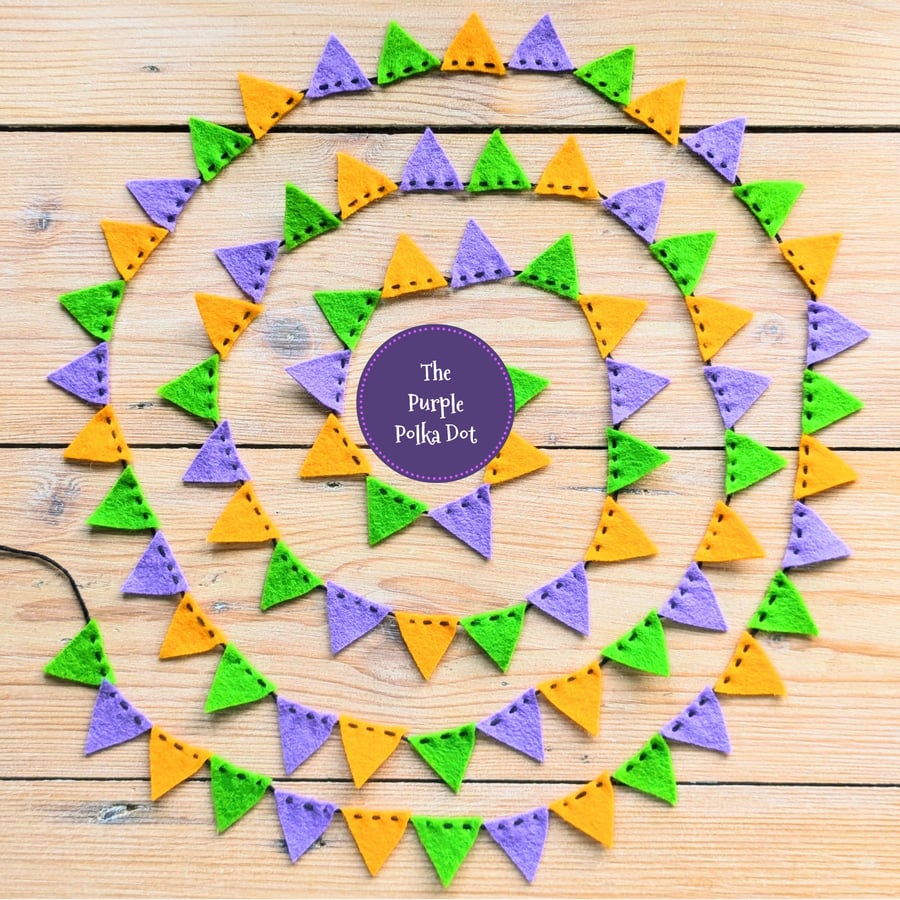 Teeny tiny halloween mini bunting handmade from wool blend felt 