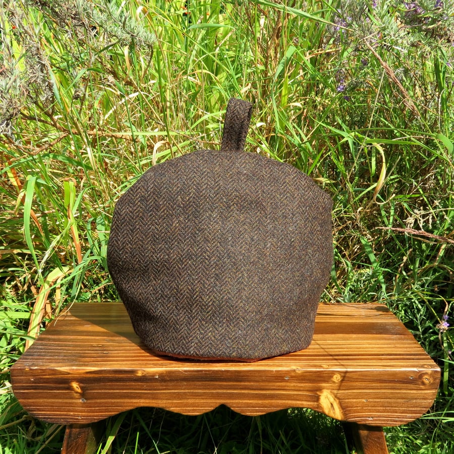 A manly tweed tea cosy.  A small cosy to fit  a 2 cup teapot.