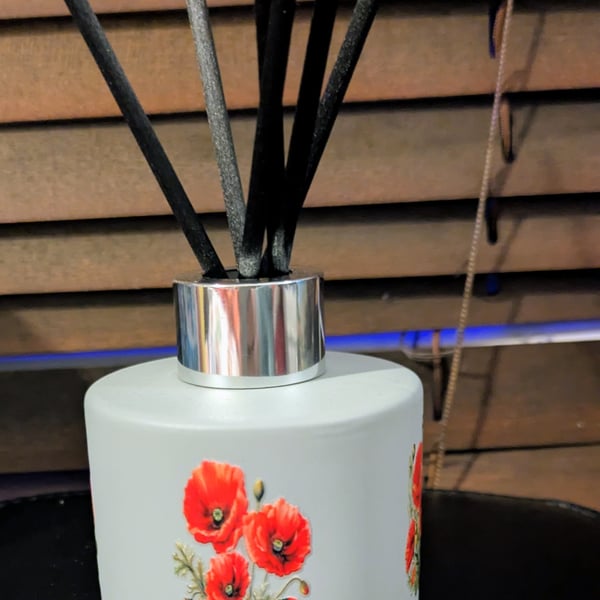 Grey red poppies theme glass diffuser bottle 150 ml size with reed sticks