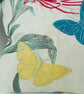 Linen and silk crossbody bag with zipped fastening and butterflies - Image 5