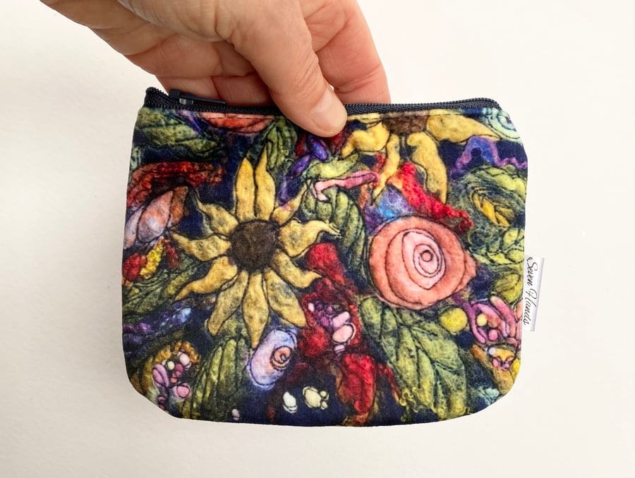 Velvet flower coin purse, card holder, mobile phone bag, makeup bag. 