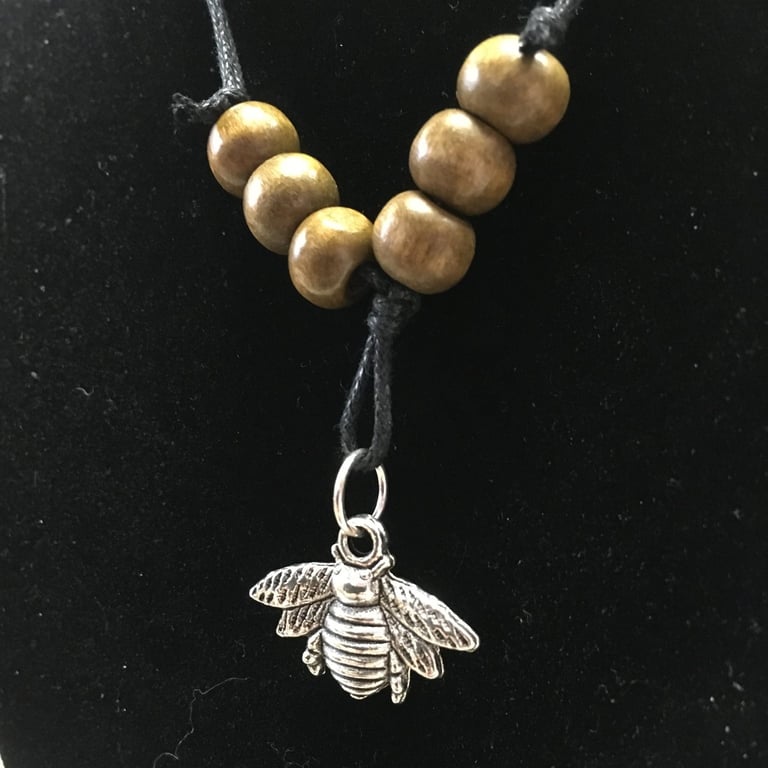 Silver Bumblebee Necklace DnD Magical Item