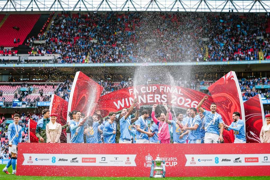 Manchester City FA Cup Winners 2026 Photograph Print