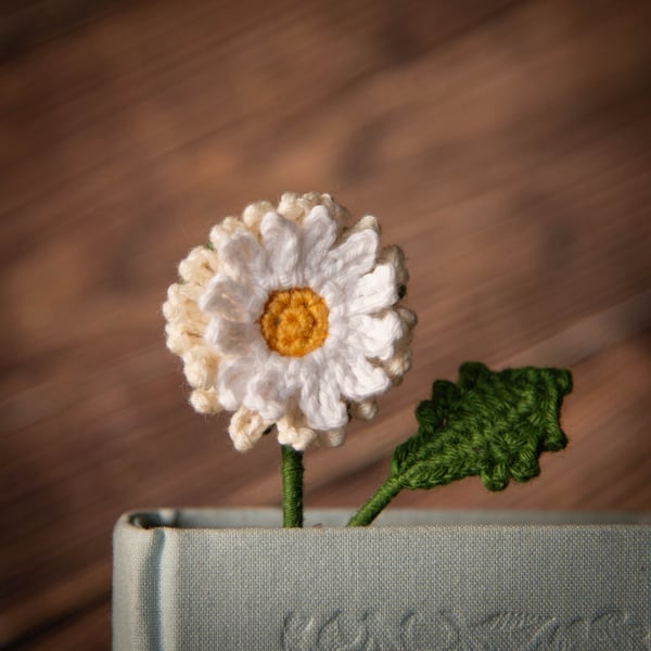 Oxeye Daisy Crochet Bookmark 