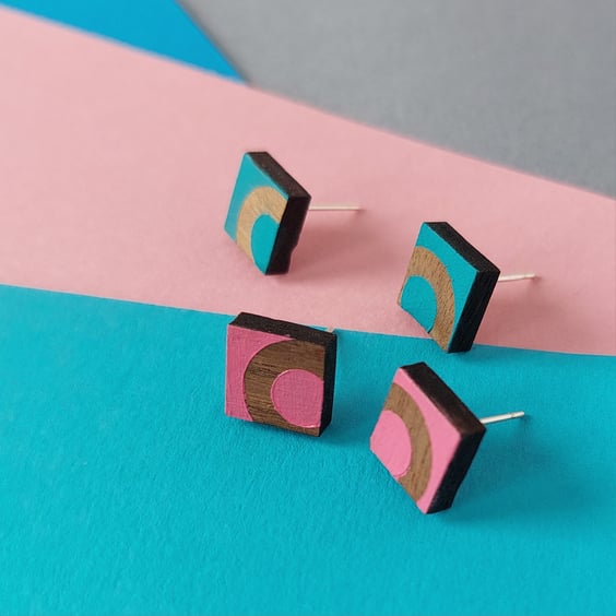 Square colourful wooden studs with curve detail