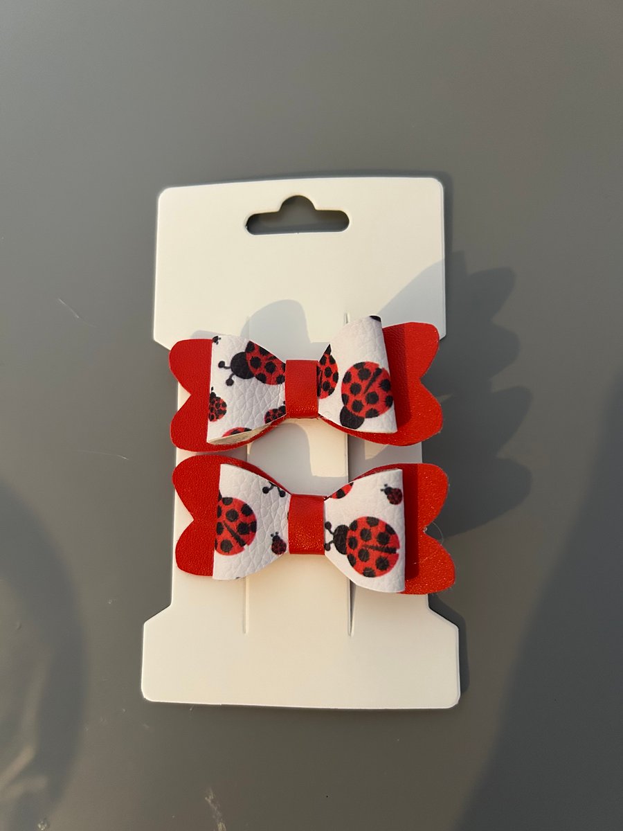 Red Ladybird clip hair bow - set of 2