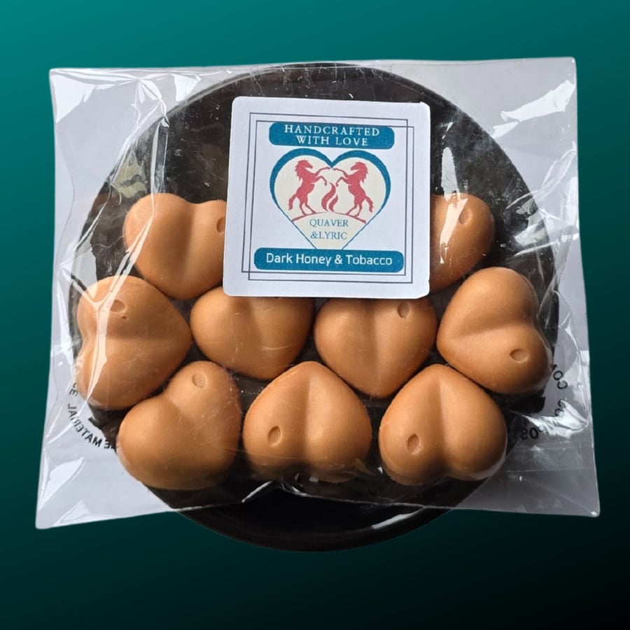 Soy Wax Melts Hearts Pack of 10 Fragrance Dark Honey and Tobacco 65g