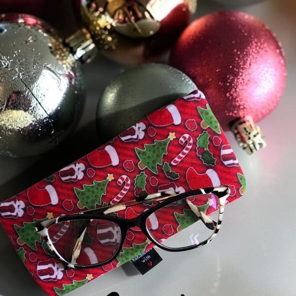 Handmade soft personalised glasses case