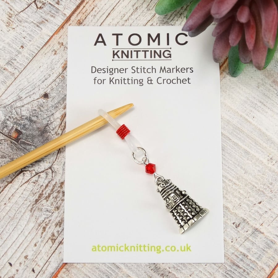 Knitting Needle Holder - Exterminate! - Knitting Needle Hugger Minder up to 4mm 