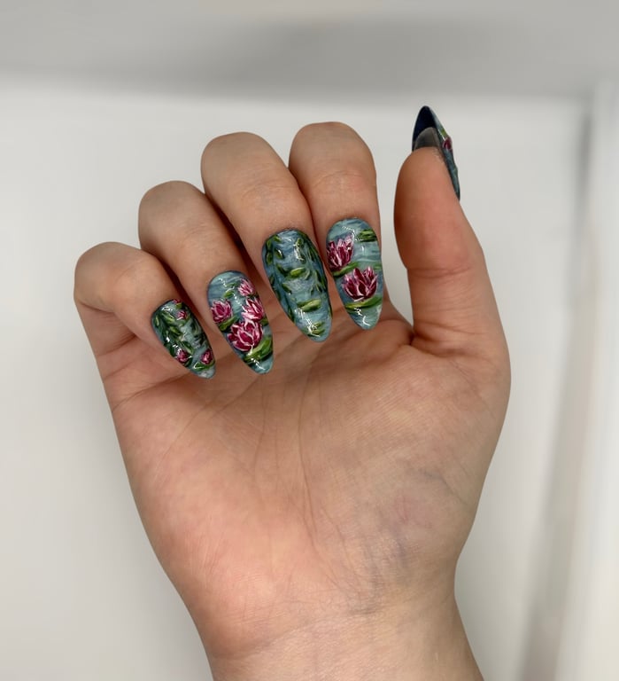 Water Lily Press on Nails