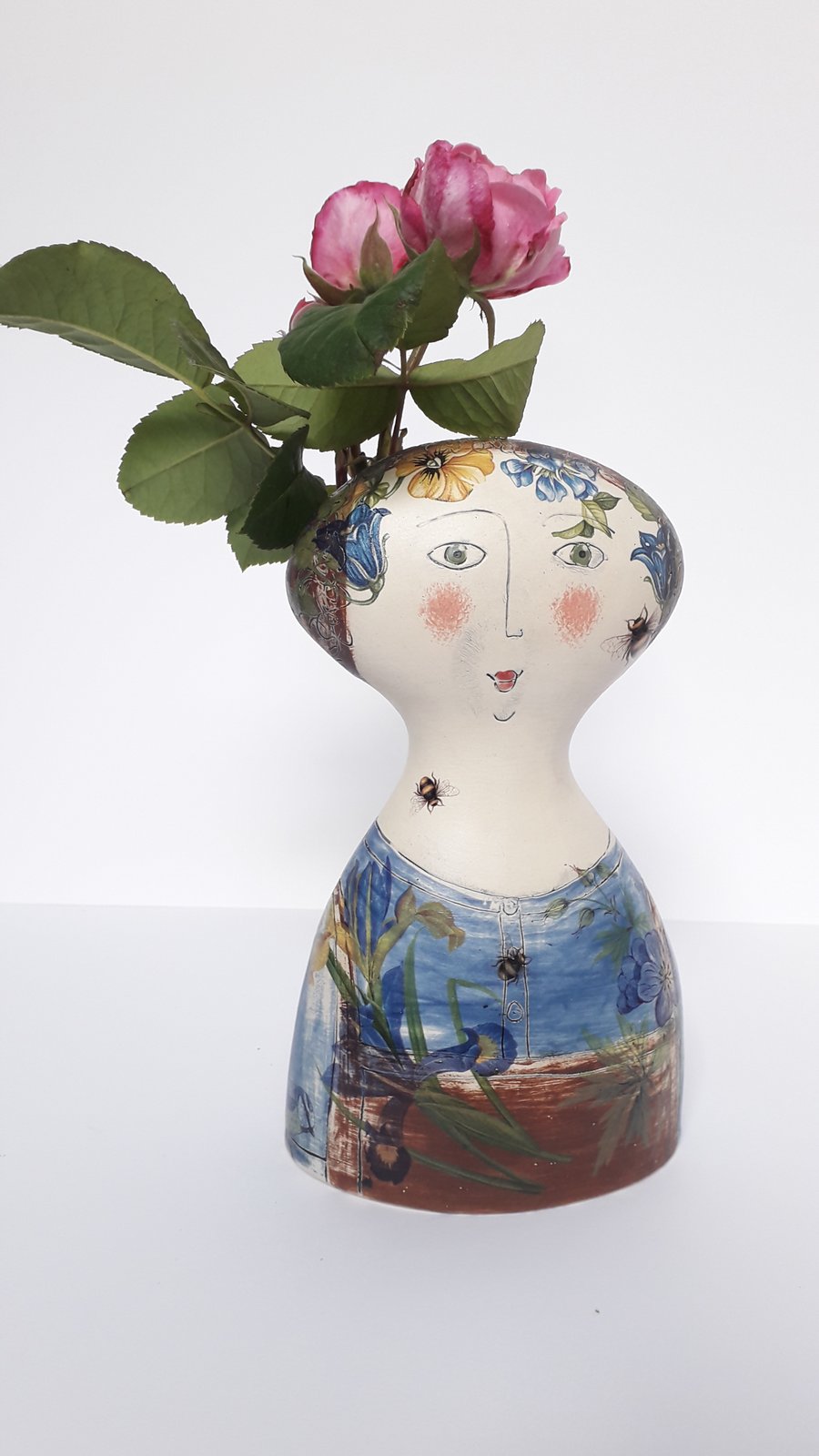 Figurative ceramic vase 