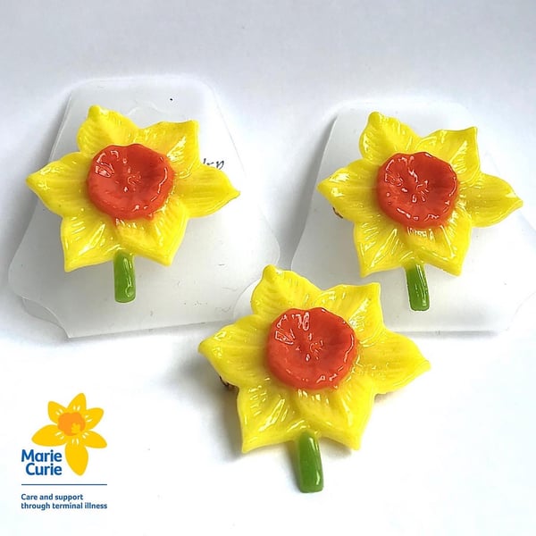 Glass Daffodil Brooch in aid of Marie Curie
