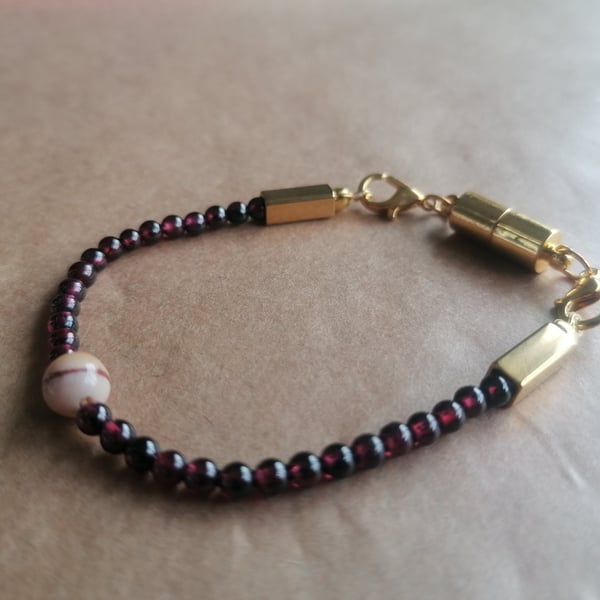 Australian Zebra stone and Garnet. Cylindrical magnetic bracelet. 