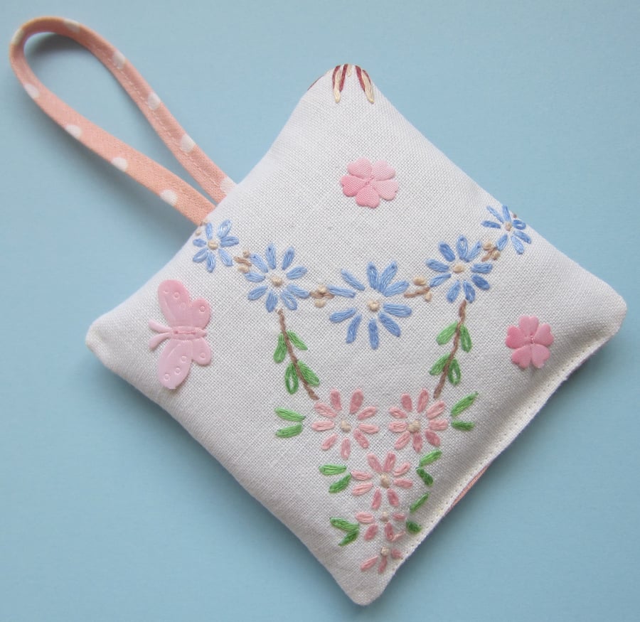 Vintage Embroidered Pink Floral Lavender Bag
