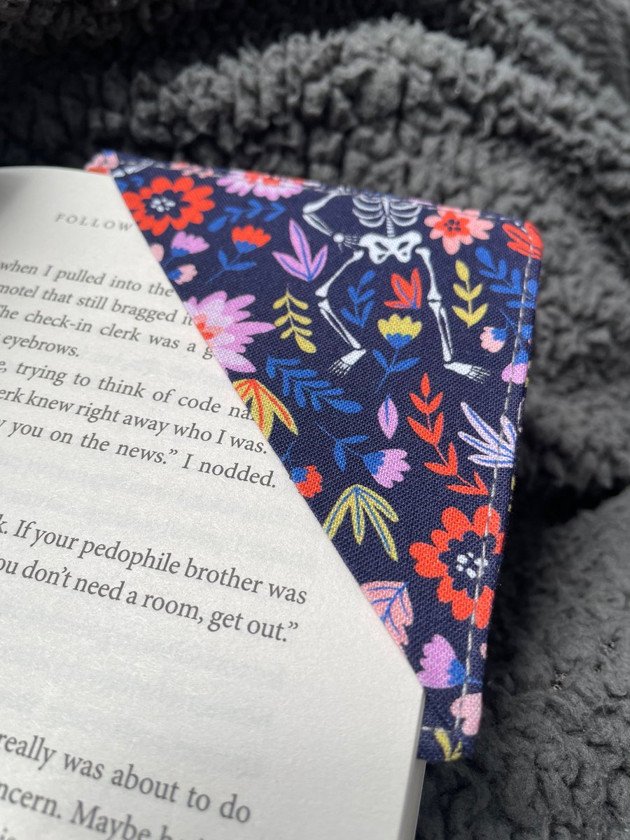 Handmade fabric corner bookmark 