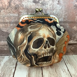 Gothic Skulls frame coin purse with kiss clasp