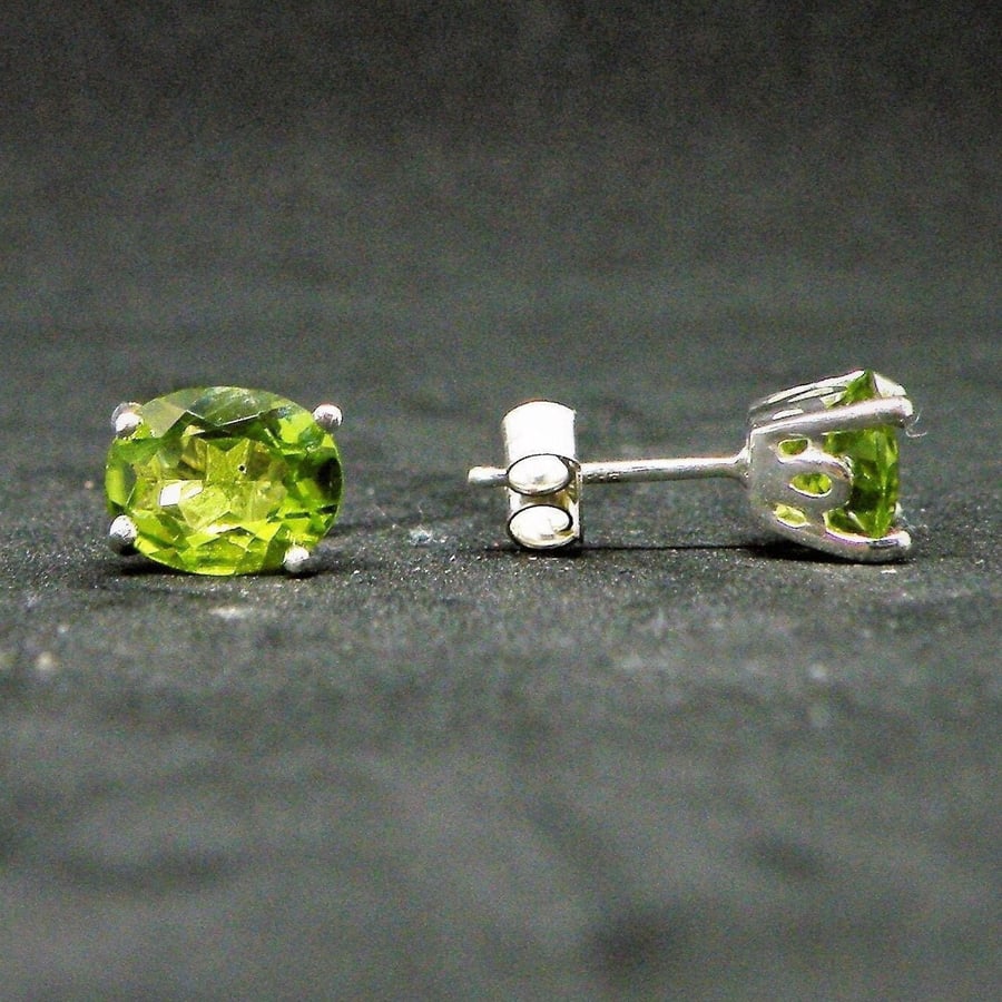 Changbai Peridot Natural 9x7mm Oval 925 Sterling Silver Stud Earrings