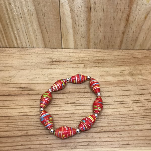 Paper Bead Bracelet. (218)