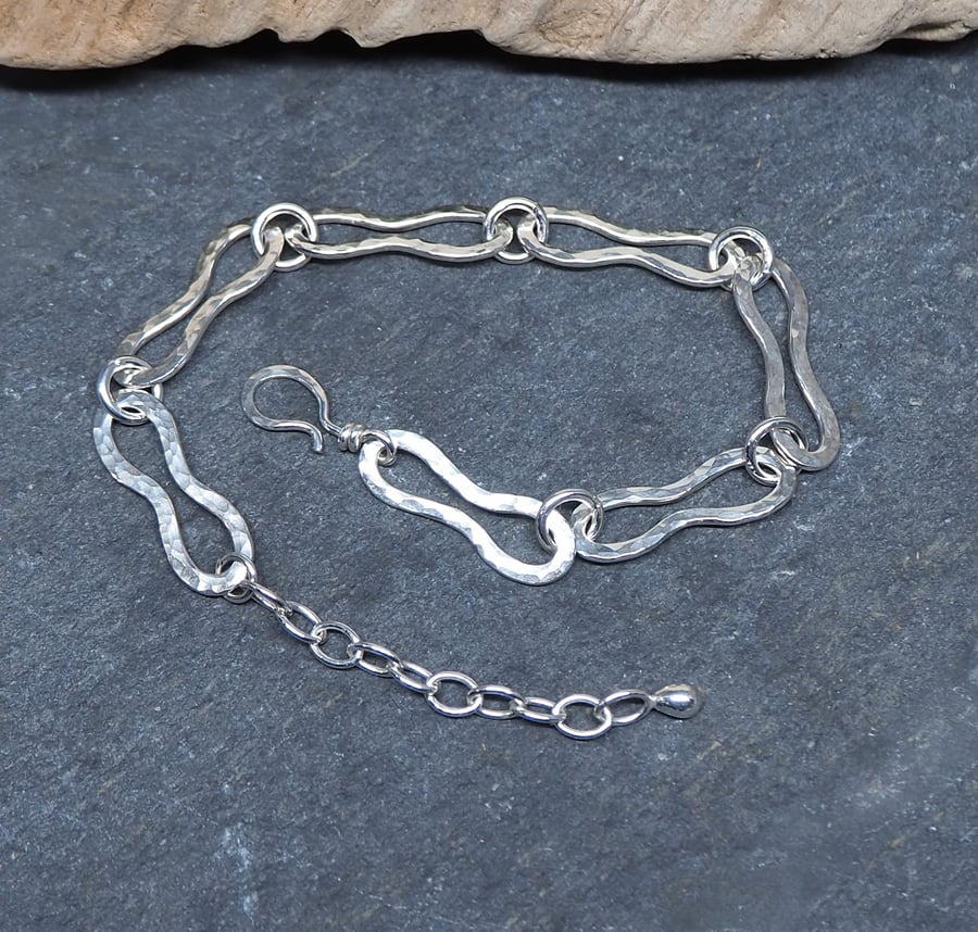 Hallmarked silver link bracelet, hammered silver chain.