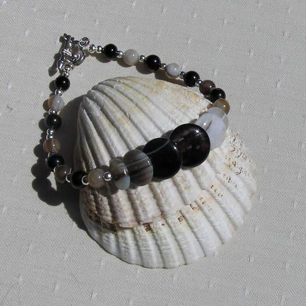 Botswana Agate Gemstone Crystal Beaded Bracelet "Savannah"