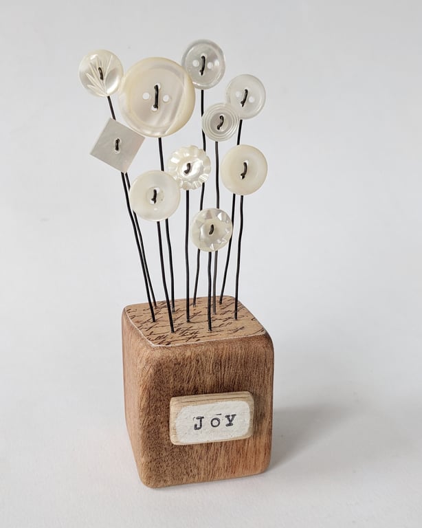 Mother of Pearl Buttons in a Wood Block 'Joy'