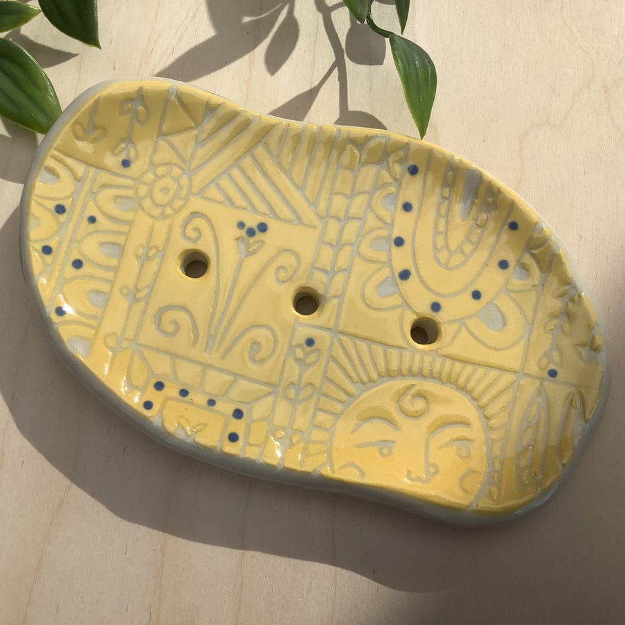 Sunshine soap dish