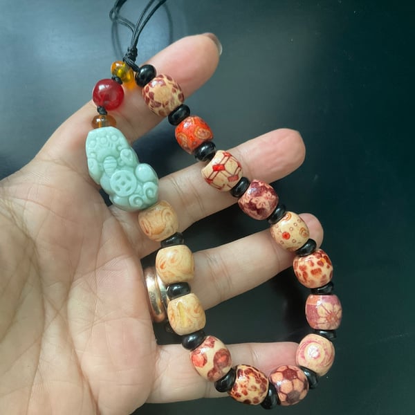 Natural Burma Jade Feng Shui mobile phone charm strap (Jade Pi Xiu) 