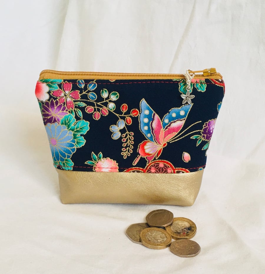 Zipped Coin Purse, Pretty Zip Purse, Small Coin Purse, Zipped Pouch, Gift Ideas.