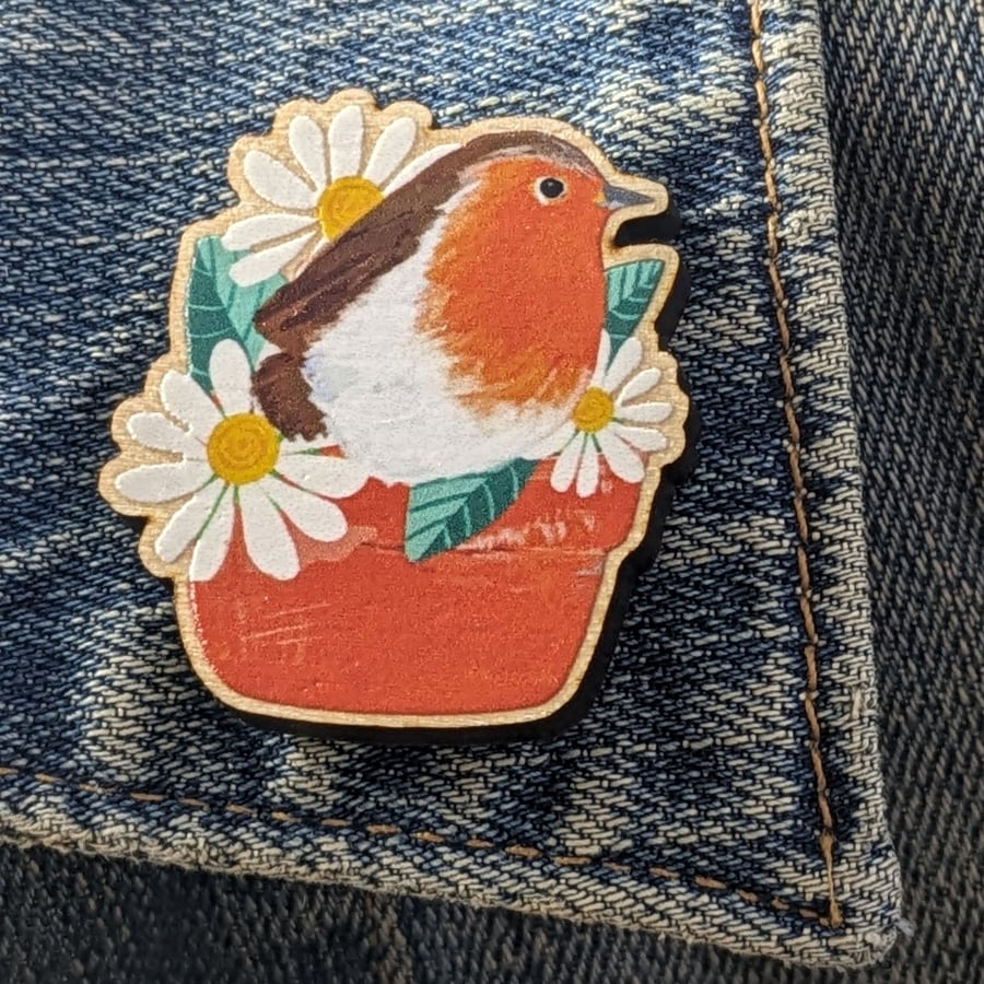 Wooden bird pin badge brooch robin gift