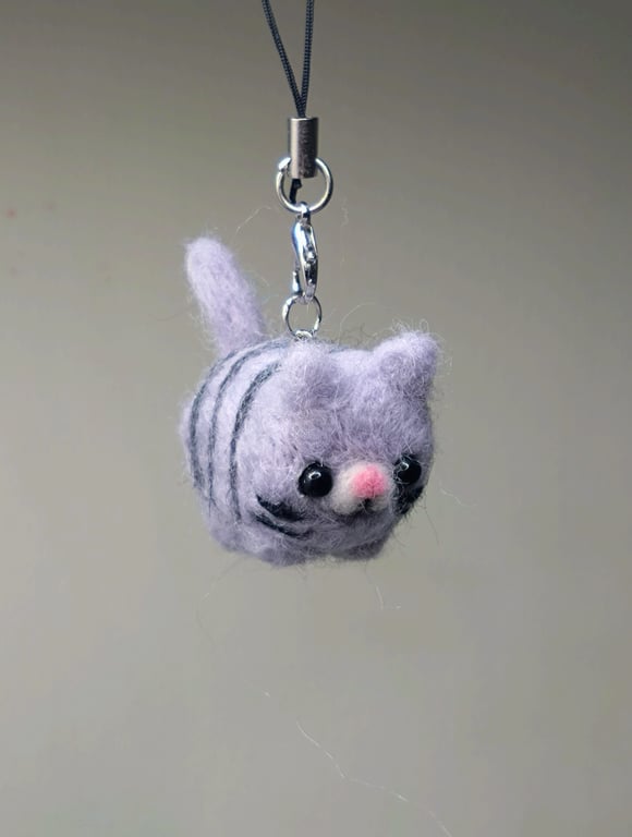 Needle felted grey cat keyring or bag charm