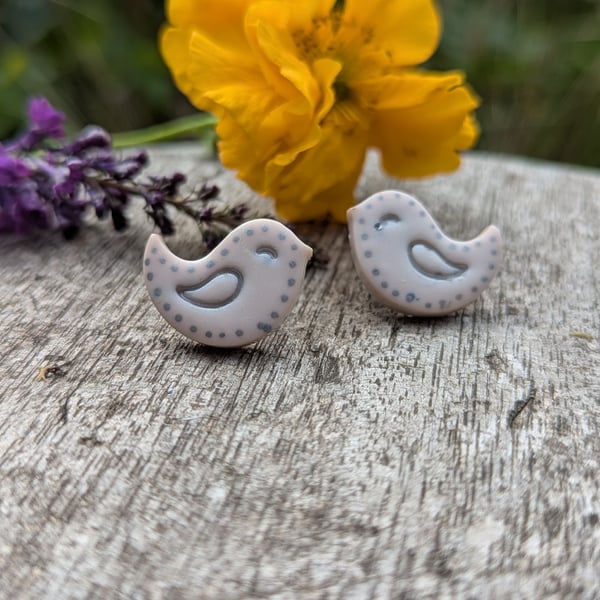 White bird stud earrings 