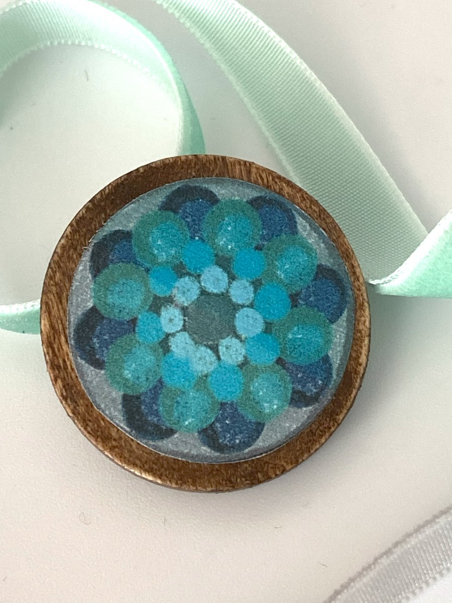 Wooden brooch with wavy flowers perfectly imperfect