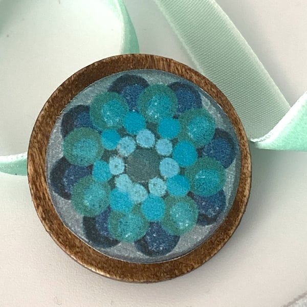 Wooden brooch with wavy flowers perfectly imperfect