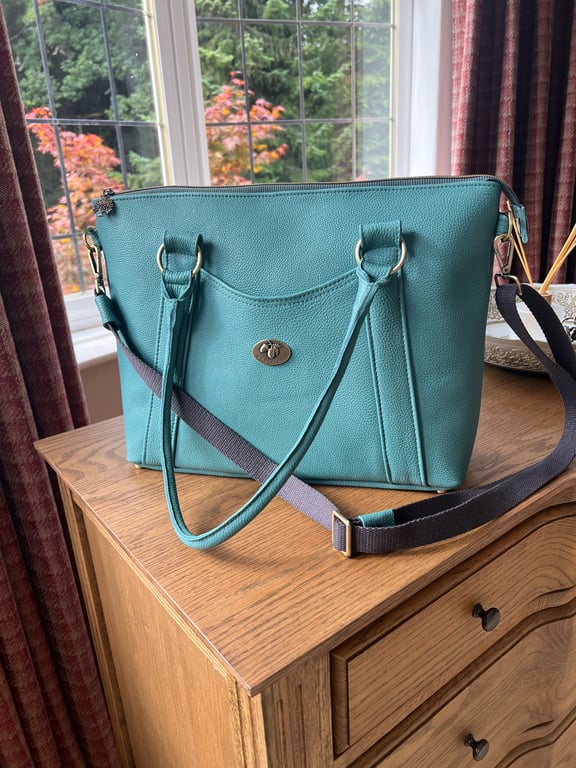 Genuine leather tote bag lap top