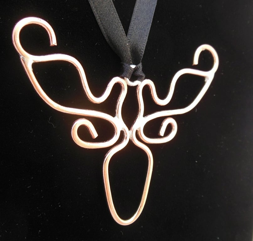 stag head pendant 