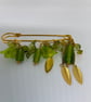 Another very bright green brooch - Image 2
