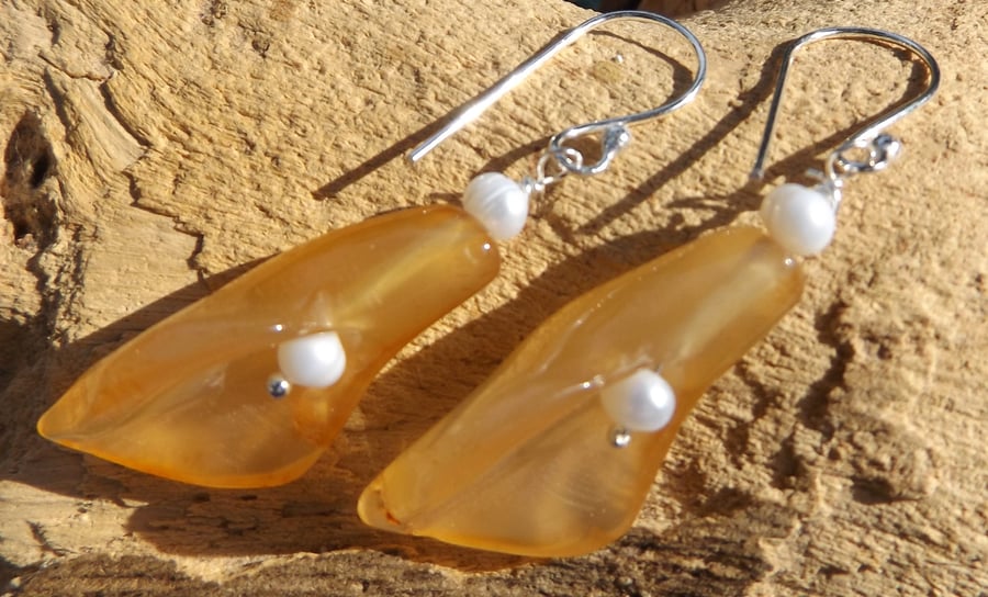 Carnelian and white pearl calla lily earrings
