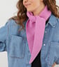 Lambswool neckerchief - thulian pink - Image 4