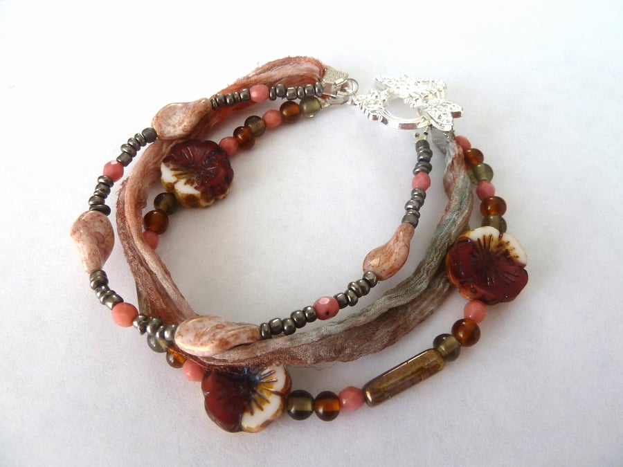 SALE three strands - peach and grey